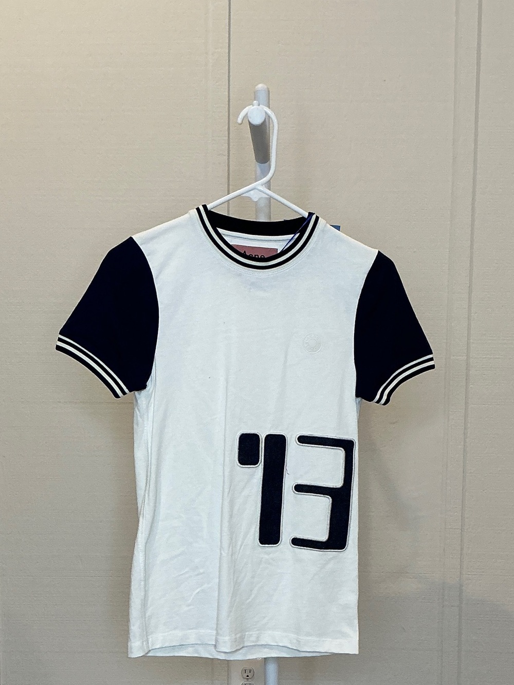 Acne Studios White and Navy Graphic Number T-Shirt - XS